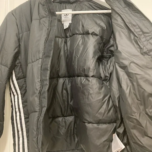 Adidas Women's Black Puffer Jacket - Picture 4 of 5